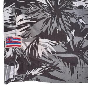 QUIKSILVER ALOHA SHIRT MENS MEDIUM GRAY PALM PRINT HAWAII FLAG BUTTON UP